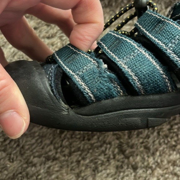 Keen big Kids' Newport H2 teal and black outdoor sandal size 2 - Picture 13 of 14
